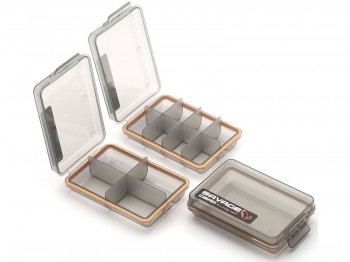 Pude�ko SAVAGE-GEAR Pocket Box Smoke 10.5x6.8x2.6cm 3szt.